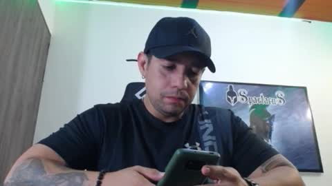     online show from 10-31-25, 05:52