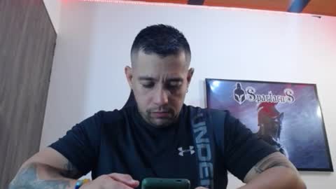     online show from 11-04-25, 05:17