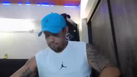 Snapshot of spartacus_cam chatting on 03-20-26, 05:23 online show from 03-20-26, 05:23