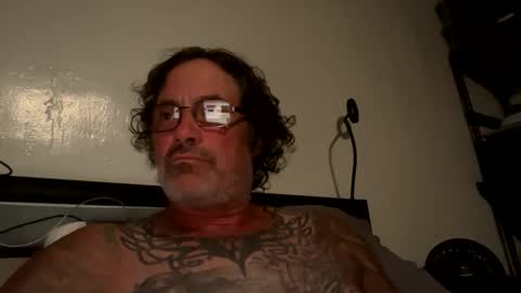 specter1972 online show from 11-22-25, 04:00