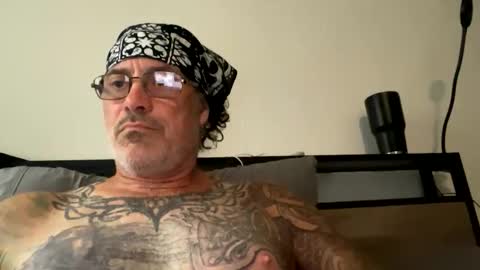 specter1972 online show from 12-04-25, 12:14