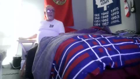 Snapshot of speedy58 chatting on 01-12-25, 01:42 Speedy online show from 01-12-25, 01:42