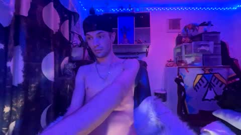 Snapshot of spell_man95 chatting on 02-06-26, 05:56 Silas online show from 02-06-26, 05:56