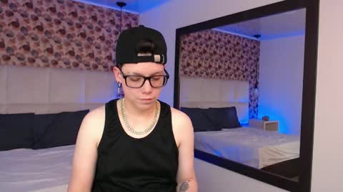 Snapshot of spencerm_ chatting on 10-18-25, 07:36 spencerm_ online show from 10-18-25, 07:36