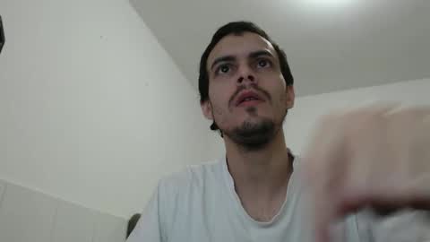 Snapshot of spencerreidddd chatting on 10-18-25, 05:57 spencerreidddd online show from 10-18-25, 05:57