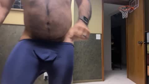 Snapshot of sphillips669 chatting on 11-24-25, 10:15 Scott online show from 11-24-25, 10:15