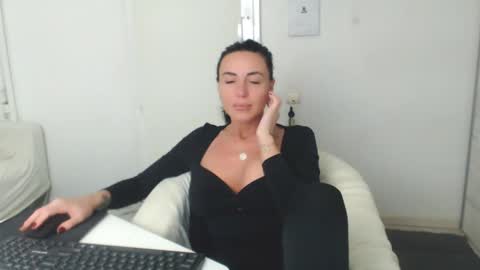 Carla online show from 01-29-25, 05:56