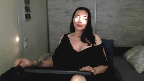 Carla online show from 05-07-26, 03:50