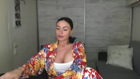 Carla online show from 05-09-26, 02:55