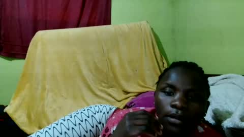 spicy_bella69 online show from 06-16-26, 05:43