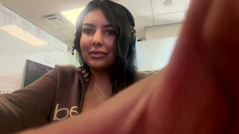 Snapshot of spicymami0333 chatting on 10-08-25, 05:10 spicymami0333 online show from 10-08-25, 05:10