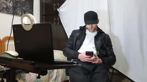 Marco. When Im offline you can view premium content in bio online show from 02-02-25, 07:14