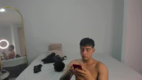 Snapshot of spider_master77 chatting on 02-17-26, 01:02 spider master online show from 02-17-26, 01:02