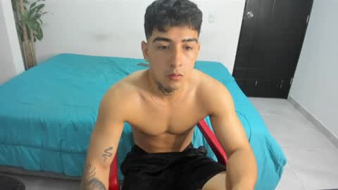 Snapshot of spider_master77 chatting on 04-10-26, 12:27 spider master online show from 04-10-26, 12:27