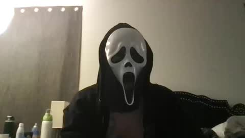Snapshot of spiderspunk_172 chatting on 02-05-25, 02:19 Ghost Face666 online show from 02-05-25, 02:19