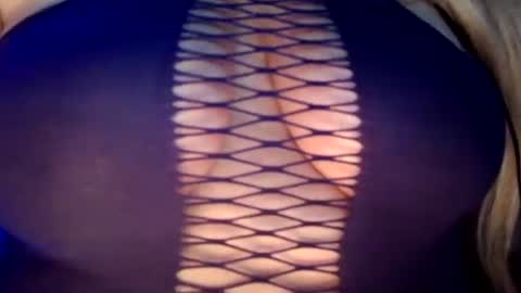 Vanessa Spade online show from 11-12-25, 05:57