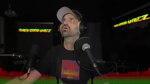 Snapshot of splivke chatting on 10-24-25, 12:30 Splivke online show from 10-24-25, 12:30