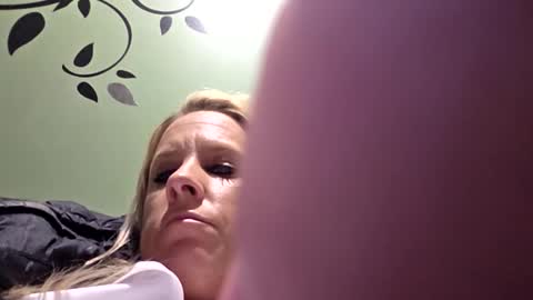 spnk6me9 online show from 01-08-26, 10:01