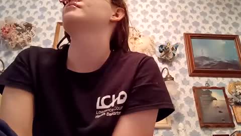 spoiledprincess4 online show from 02-19-25, 12:14