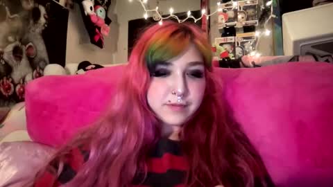 Pixie online show from 04-27-26, 06:39