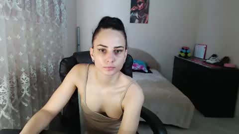 Tips are the best compliment to a woman online show from 06-13-26, 07:39