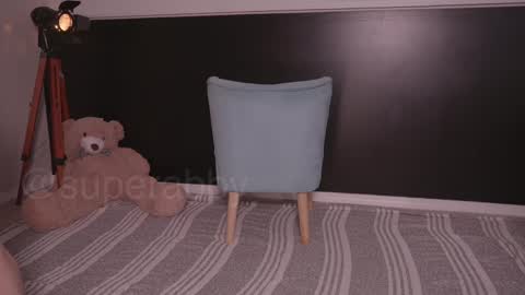 Snapshot of spr_abby chatting on 10-05-25, 03:32 Abby online show from 10-05-25, 03:32