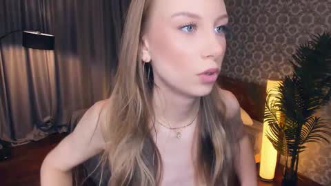 Snapshot of springsechler chatting on 03-09-26, 02:21 Amy online show from 03-09-26, 02:21