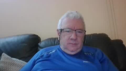 Snapshot of springtine chatting on 05-16-26, 12:40 springtine online show from 05-16-26, 12:40
