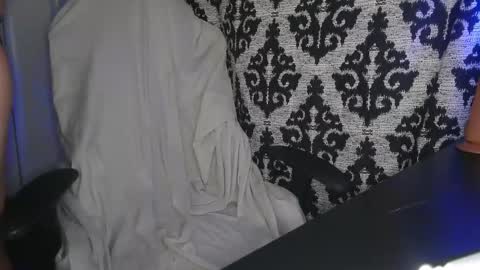 SpunRawCumslut77003 online show from 01-15-25, 05:37