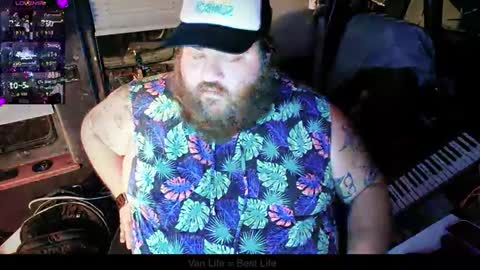 Snapshot of squeaks724 chatting on 01-07-25, 04:08 Your Pal Squeaks online show from 01-07-25, 04:08