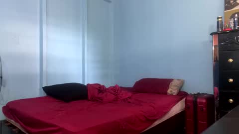 Snapshot of squeeze1120 chatting on 03-05-26, 03:08 Jamaican BBC online show from 03-05-26, 03:08