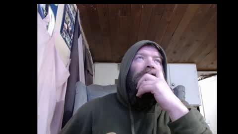 Snapshot of squegly chatting on 01-04-25, 03:50 Bryan online show from 01-04-25, 03:50