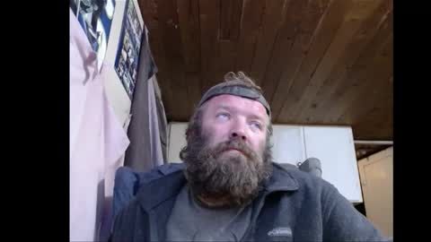 Snapshot of squegly chatting on 10-17-25, 12:19 Bryan online show from 10-17-25, 12:19