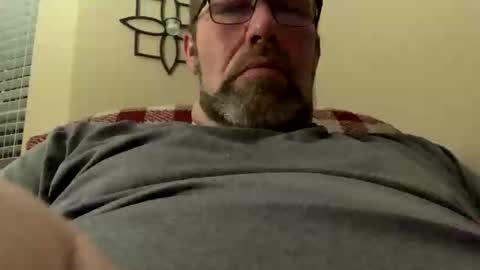 Snapshot of squirreldiamond chatting on 03-31-26, 01:18 squirreldiamond online show from 03-31-26, 01:18