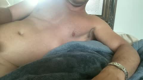 Snapshot of squirreled chatting on 07-17-26, 06:35 squireled online show from 07-17-26, 06:35