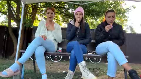 My name is Maya Lush is activeThere are legends that in this room all your wishes can come true  Private is Open online show from 09-20-25, 05:41