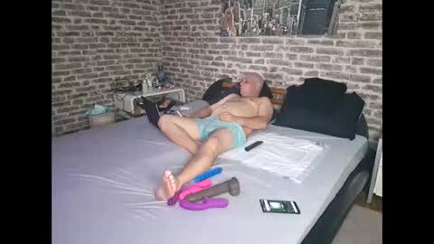 Snapshot of squirtpassion1 chatting on 04-10-26, 08:24 squirtpassion1 online show from 04-10-26, 08:24