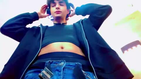 ethan online show from 12-22-25, 02:58