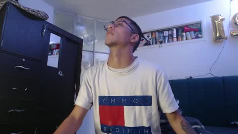 sr_porn01 online show from 02-28-25, 06:41