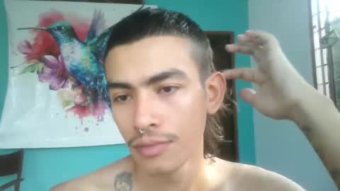 Snapshot of srcejotas chatting on 02-14-26, 12:13 sorry mom online show from 02-14-26, 12:13