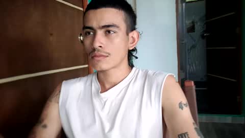 Snapshot of srcejotas chatting on 02-15-26, 02:36 sorry mom online show from 02-15-26, 02:36