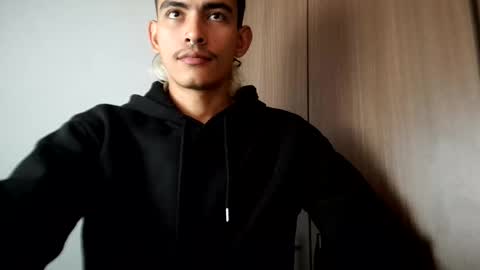 Snapshot of srcejotas chatting on 04-27-26, 05:11 sorry mom online show from 04-27-26, 05:11