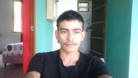 Snapshot of srcejotas chatting on 05-09-26, 03:17 sorry mom online show from 05-09-26, 03:17