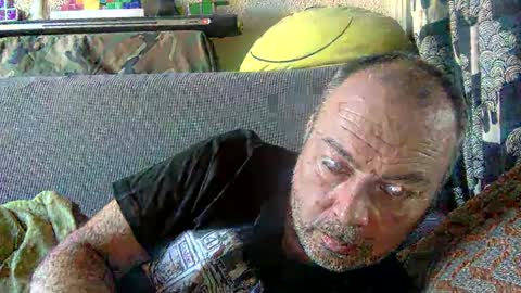 srekos38 online show from 02-15-25, 08:11