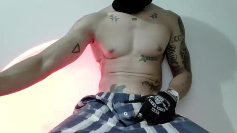 Snapshot of srghost333 chatting on 03-25-26, 04:07 srghost333 online show from 03-25-26, 04:07