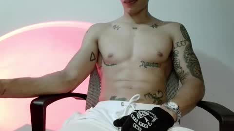 Snapshot of srghost333 chatting on 03-30-26, 04:57 srghost333 online show from 03-30-26, 04:57