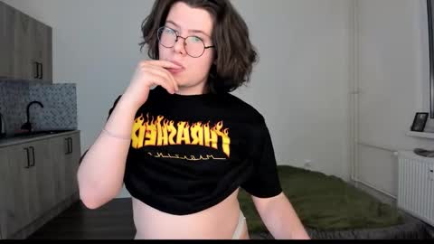 Derek independent model  -  online show from 02-08-26, 03:15