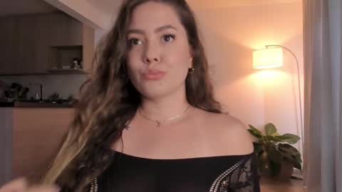 Sophie 3 online show from 11-23-25, 07:35