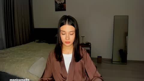 Snapshot of ssash1mii chatting on 12-06-24, 06:06 Hey guys i miss you so much online show from 12-06-24, 06:06