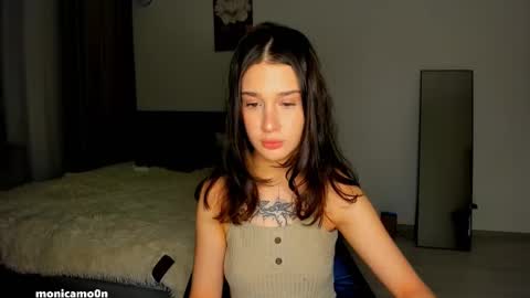 Snapshot of ssash1mii chatting on 12-13-24, 07:53 Hey guys i miss you so much online show from 12-13-24, 07:53